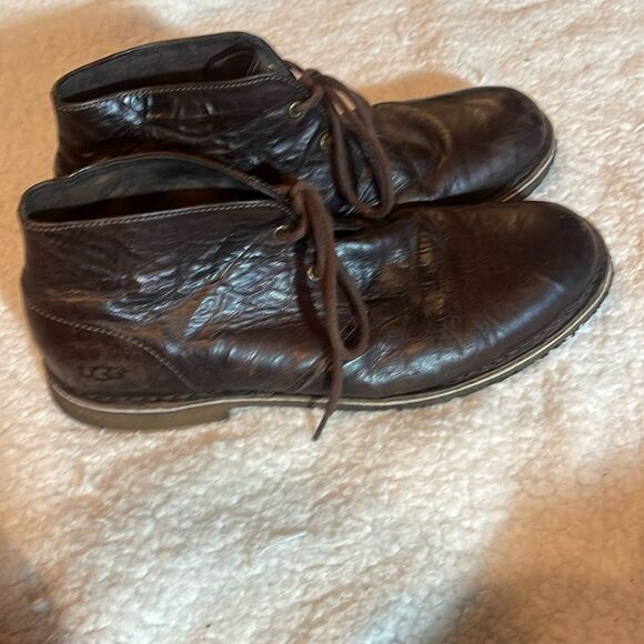 Ugg mens leather boots size 11 - Picture 1 of 11